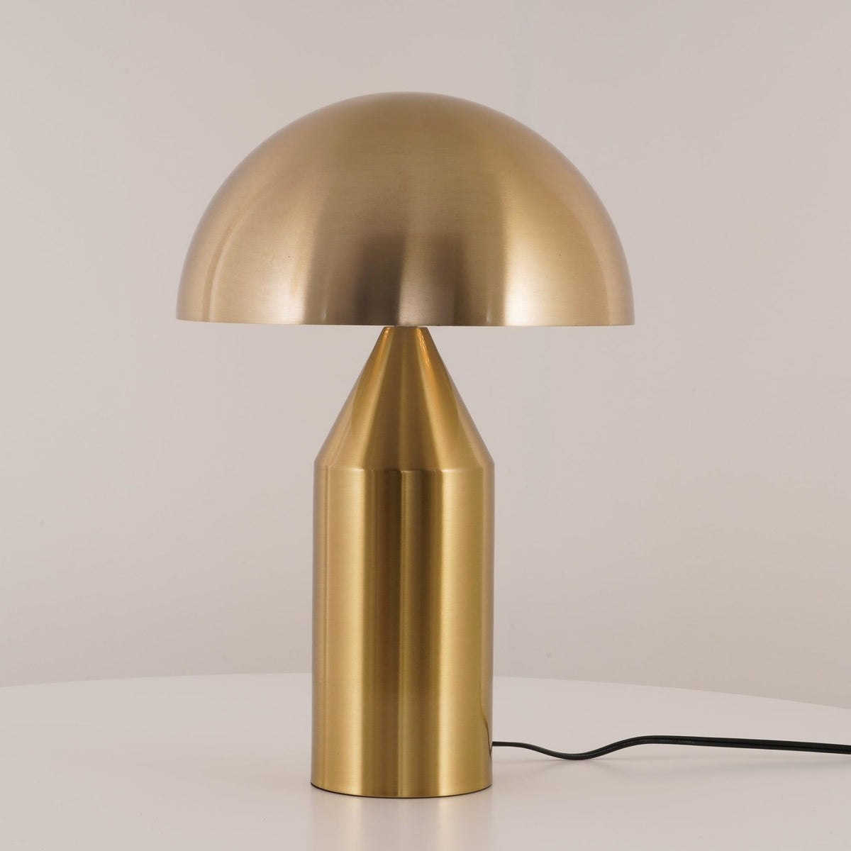Modern Metal Table Lamp With Adjustable Color Temperature — Greenwich Home & Living