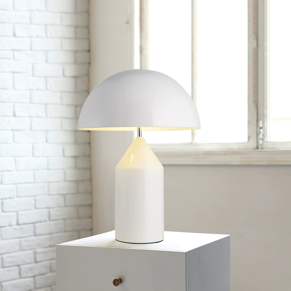 Modern Metal Table Lamp With Adjustable Color Temperature — Greenwich Home & Living